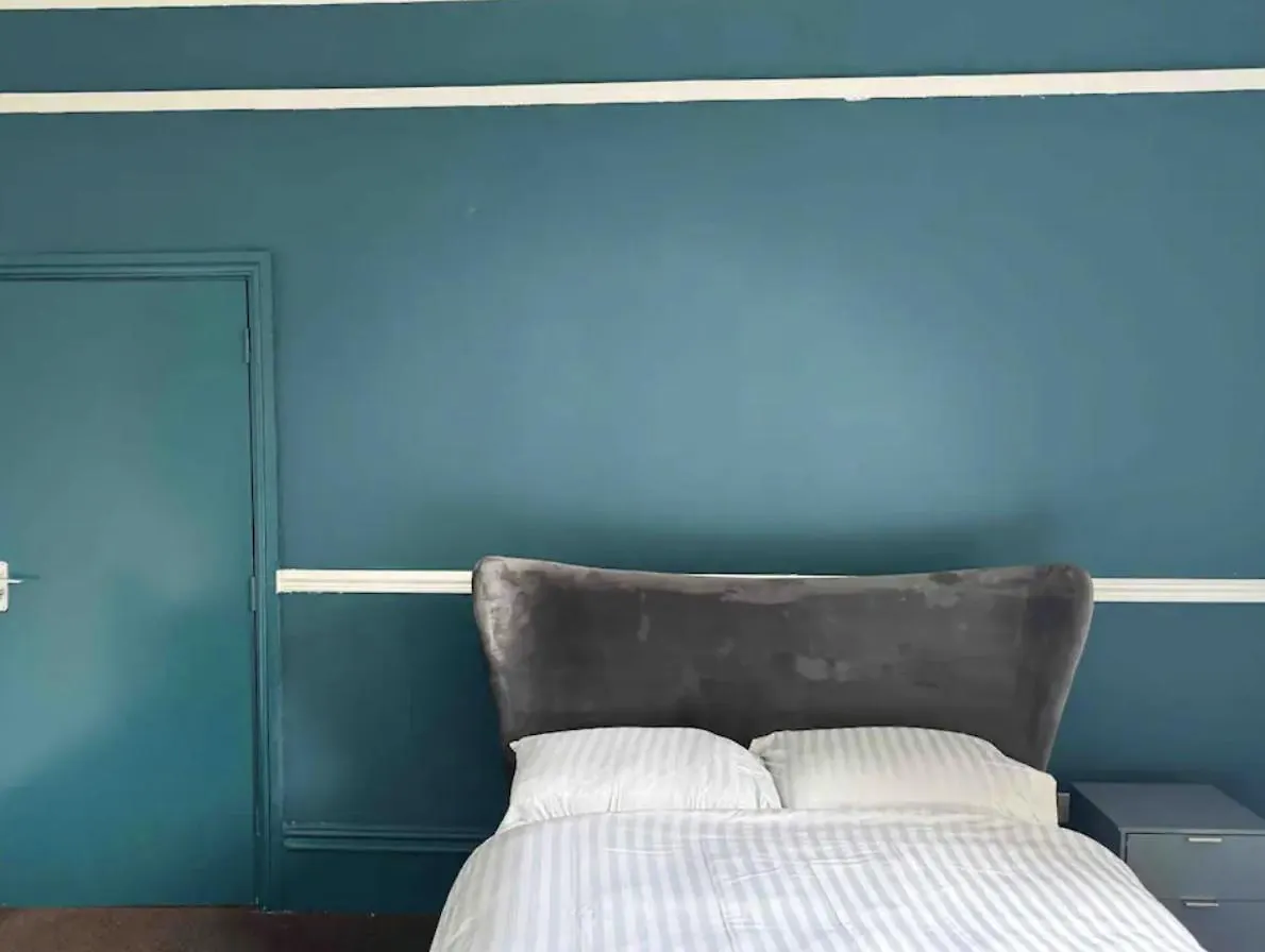 Kontakte von Comfortable Room In Shared Sheffield Detached House - Room 2
