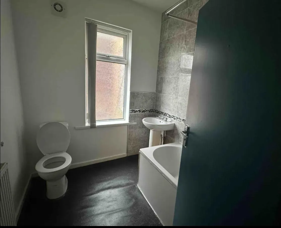 Comfortable Room In Shared Sheffield Detached House - Room 2 Privatunterkunft